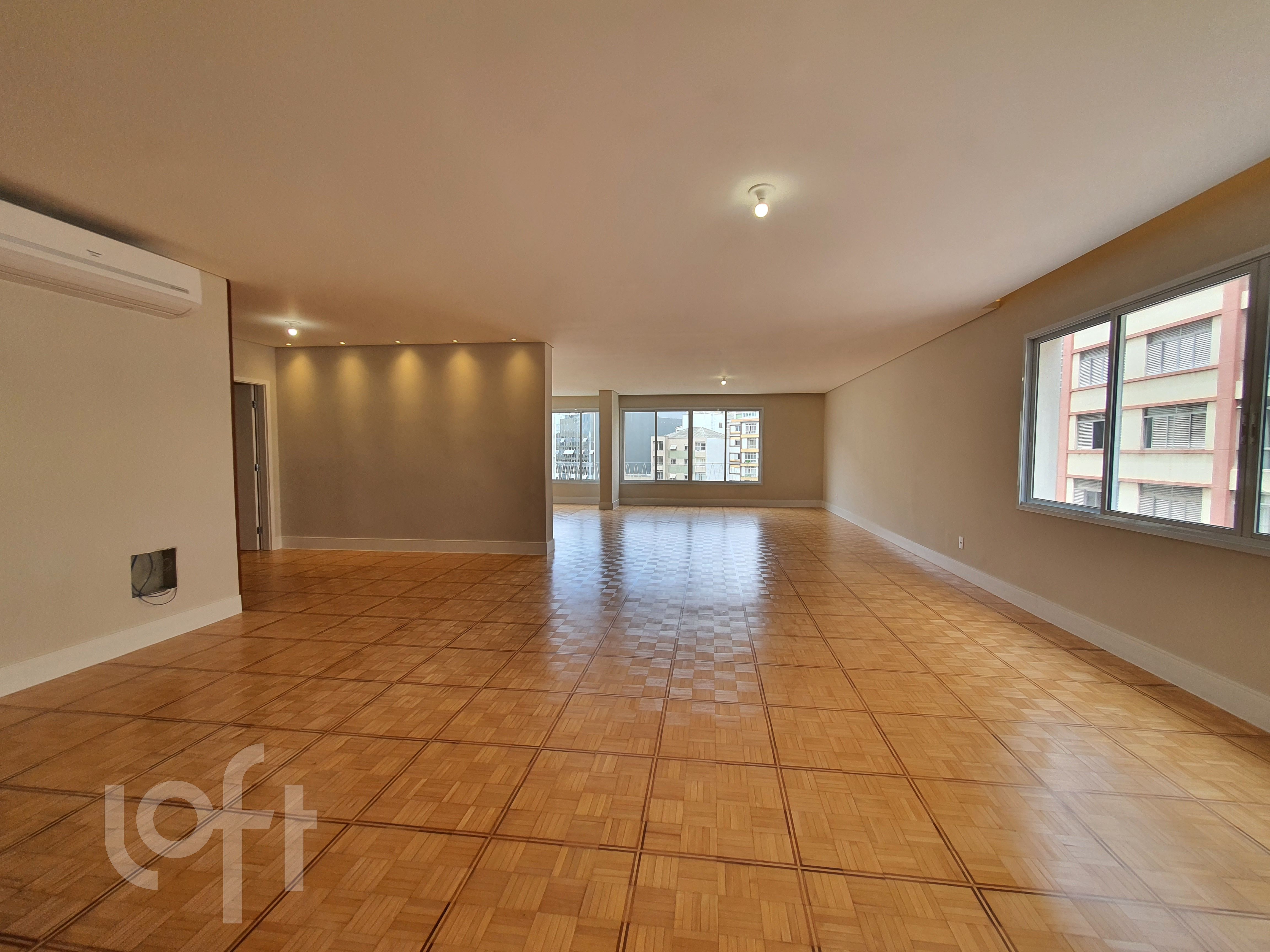 Apartamento, 3 quartos, 360 m² - Foto 1