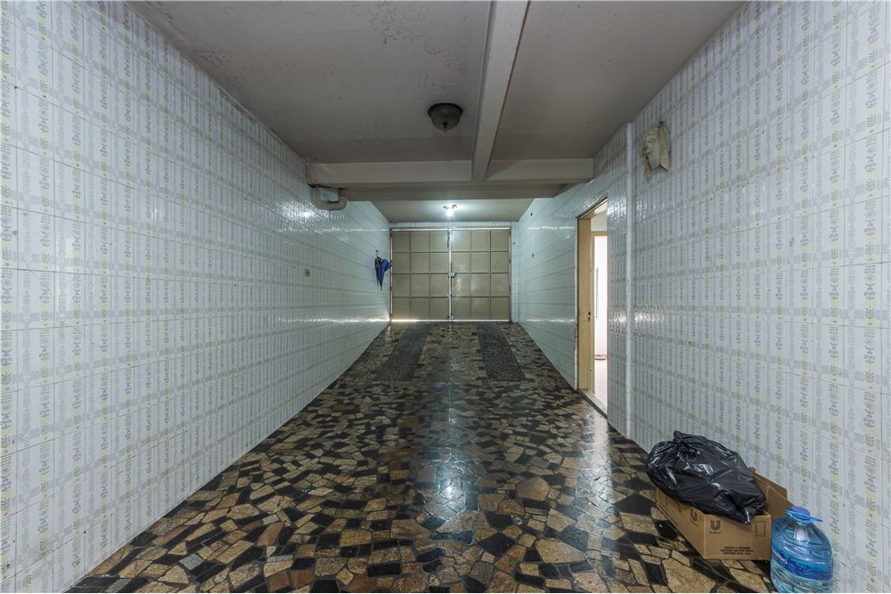 Casa à venda com 5 quartos, 215m² - Foto 6