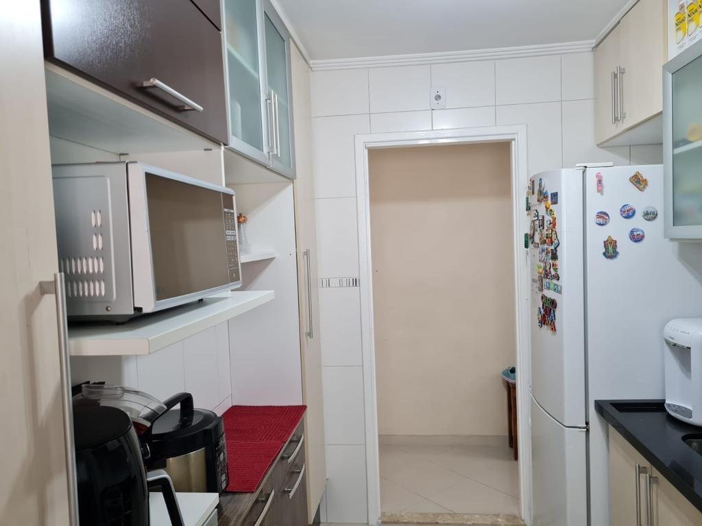 Apartamento à venda com 2 quartos, 60m² - Foto 8