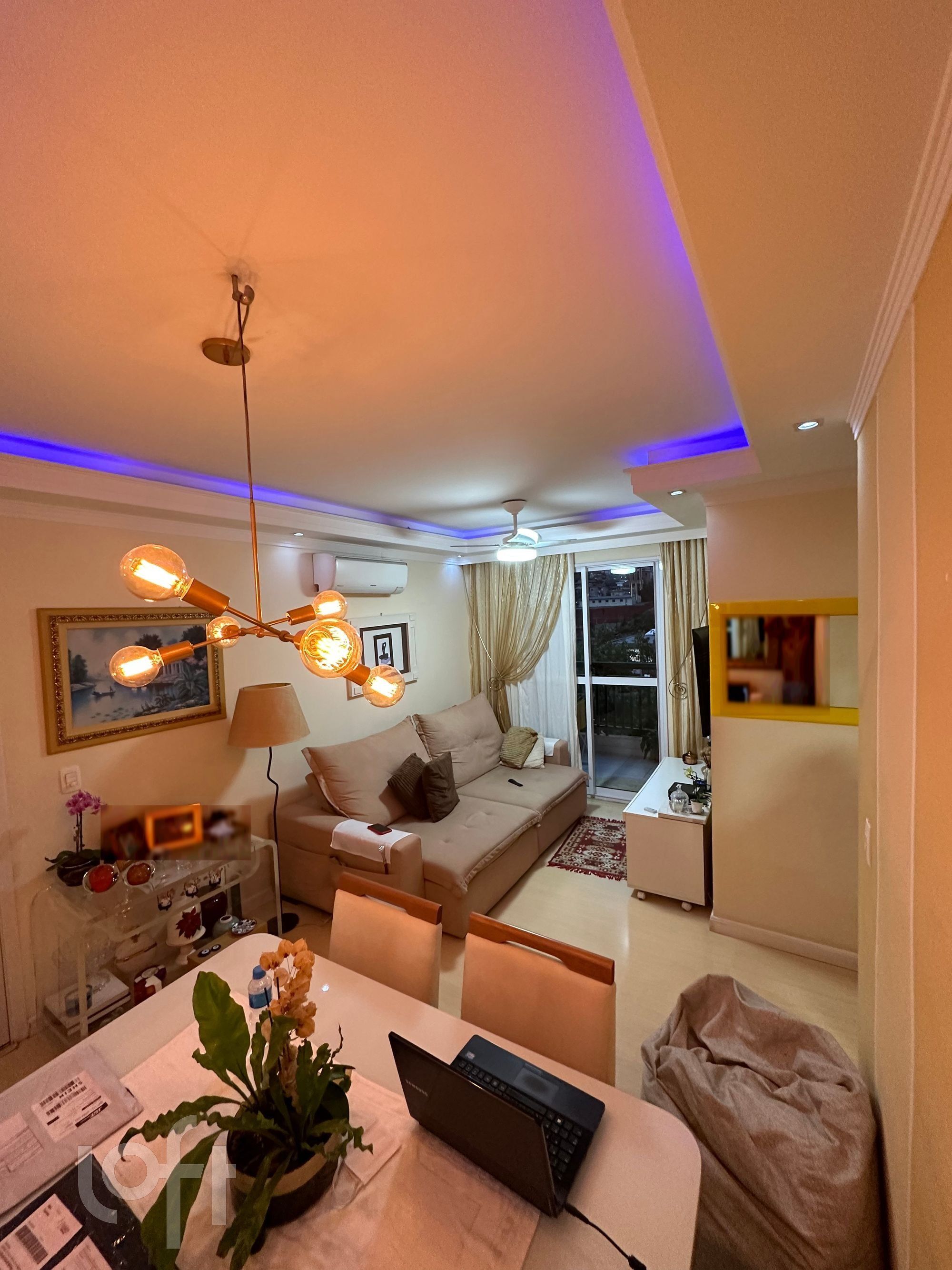 Apartamento à venda com 2 quartos, 54m² - Foto 1