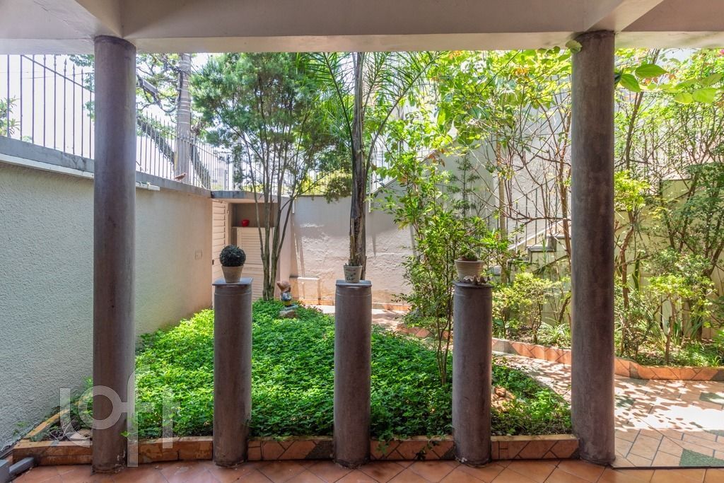 Casa, 3 quartos, 245 m² - Foto 32