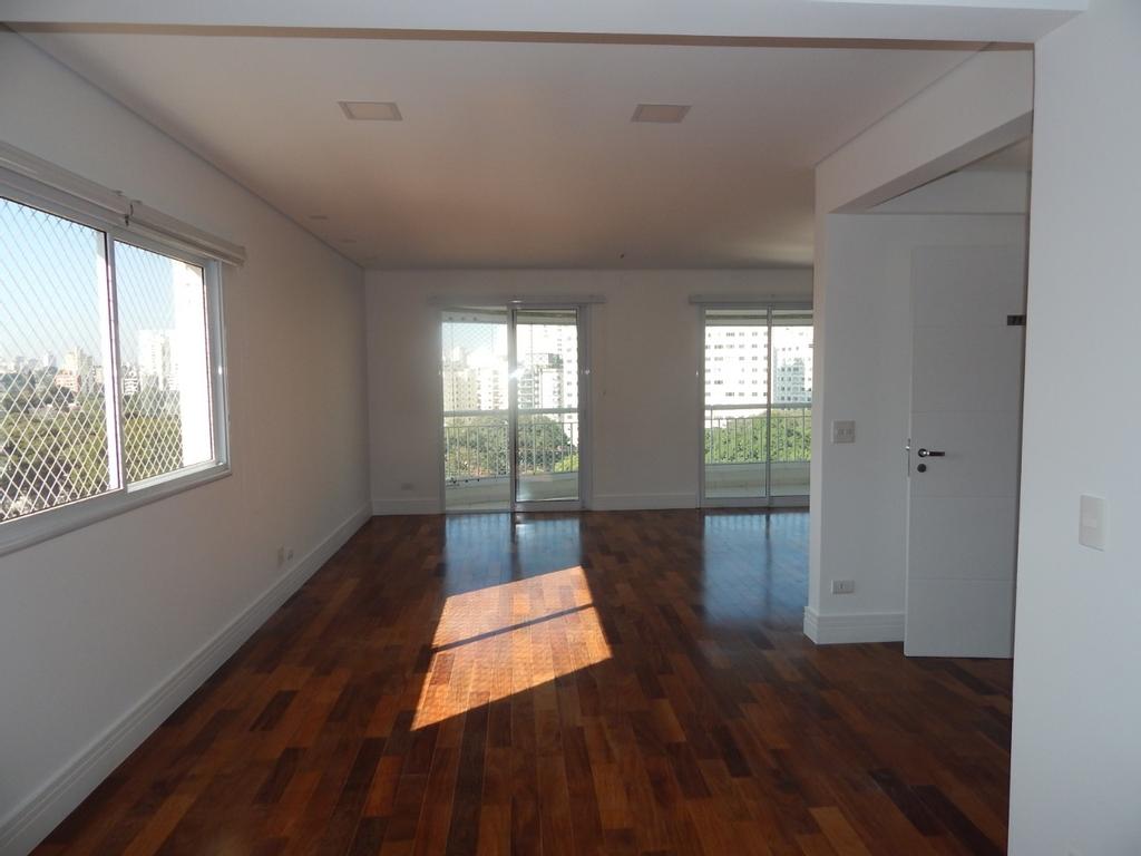 Apartamento, 3 quartos, 180 m² - Foto 1