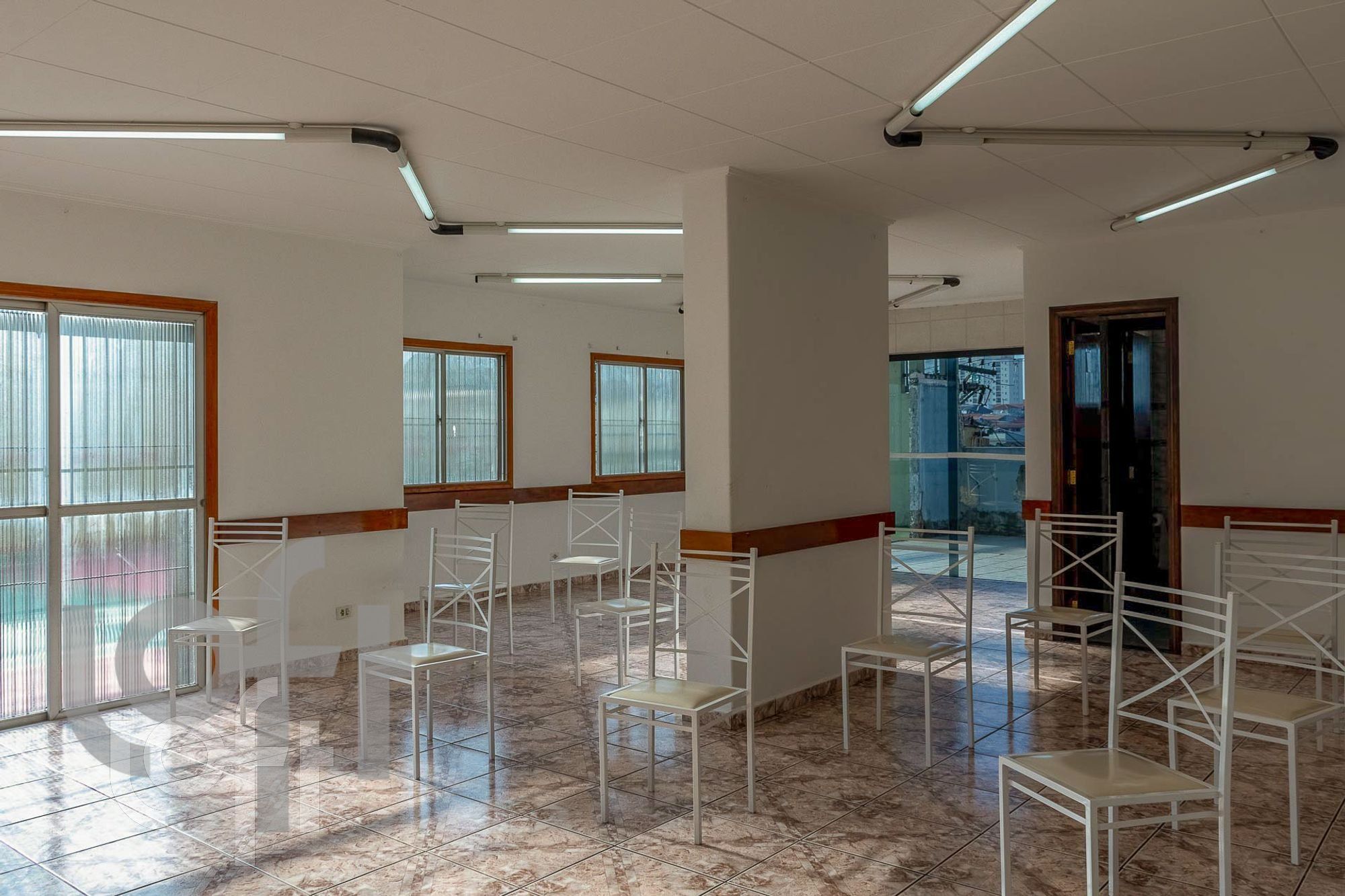 Apartamento à venda com 2 quartos, 135m² - Foto 29