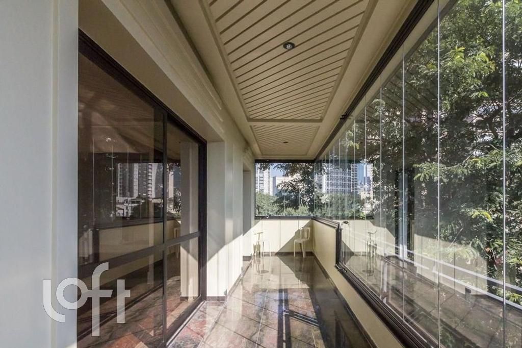 Apartamento à venda com 4 quartos, 320m² - Foto 17