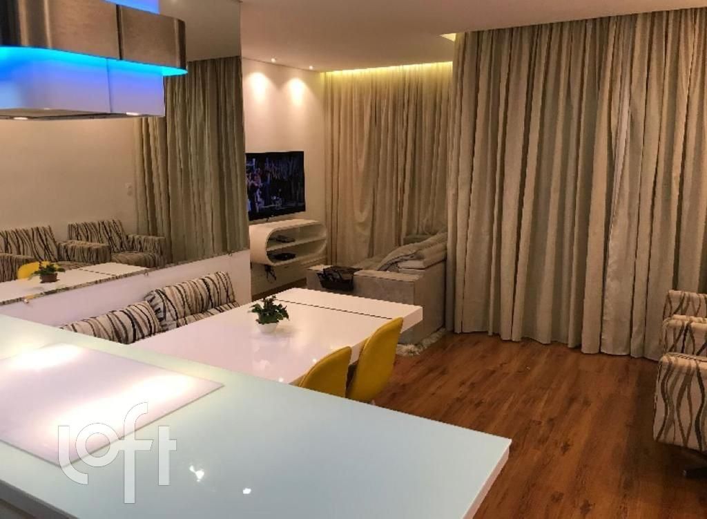 Apartamento à venda com 2 quartos, 60m² - Foto 4