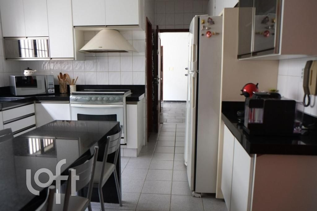 Casa à venda com 3 quartos, 210m² - Foto 6