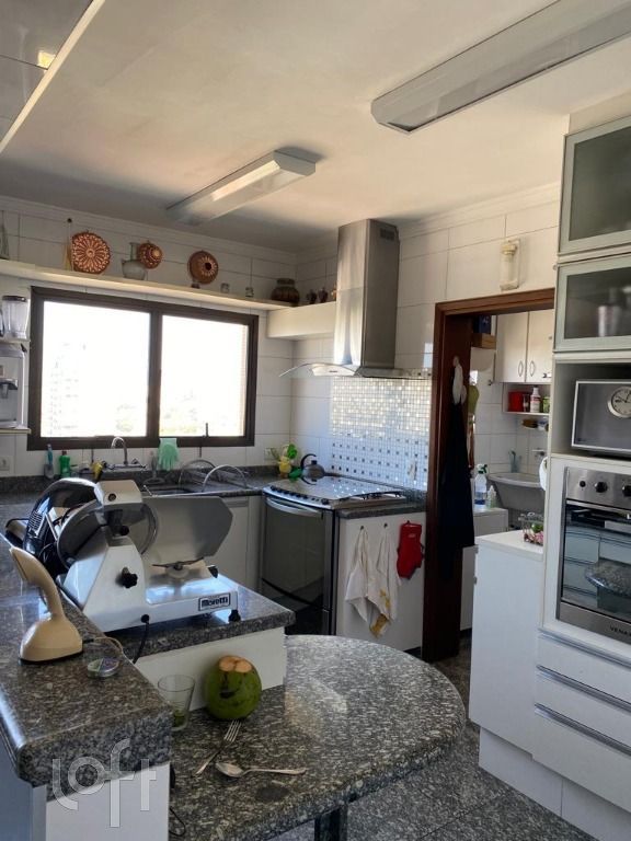 Apartamento à venda com 4 quartos, 276m² - Foto 30
