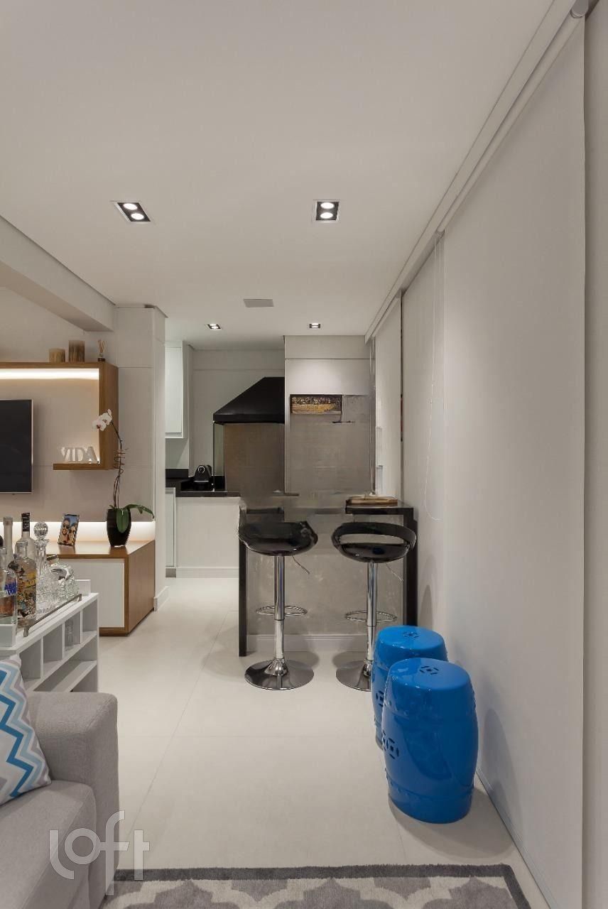 Apartamento à venda com 2 quartos, 74m² - Foto 2