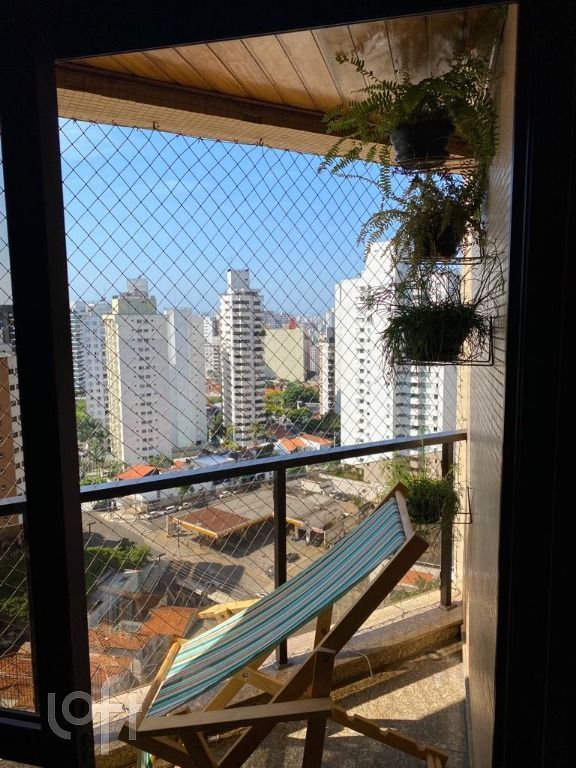 Apartamento à venda com 4 quartos, 276m² - Foto 8