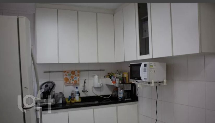 Apartamento à venda com 2 quartos, 75m² - Foto 18