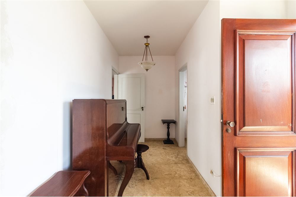 Casa à venda com 4 quartos, 307m² - Foto 25