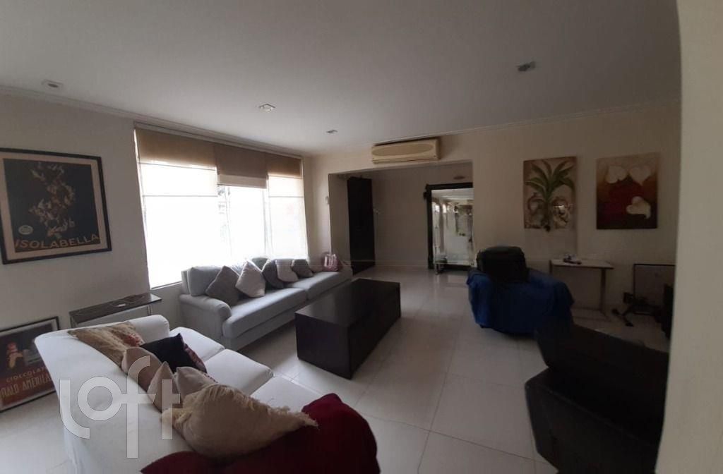 Casa à venda com 5 quartos, 250m² - Foto 3