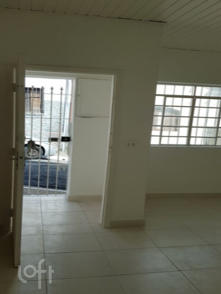 Casa à venda com 2 quartos, 60m² - Foto 14