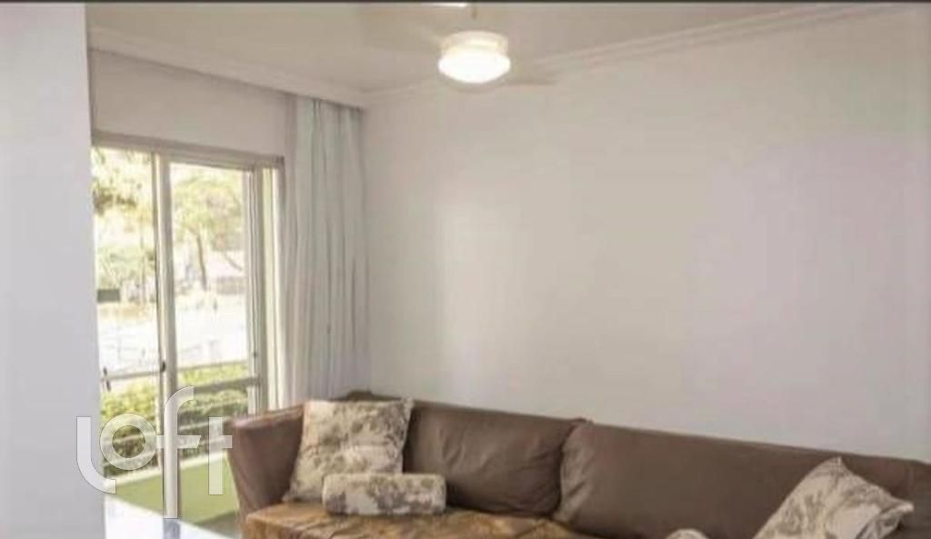 Apartamento à venda com 2 quartos, 57m² - Foto 3