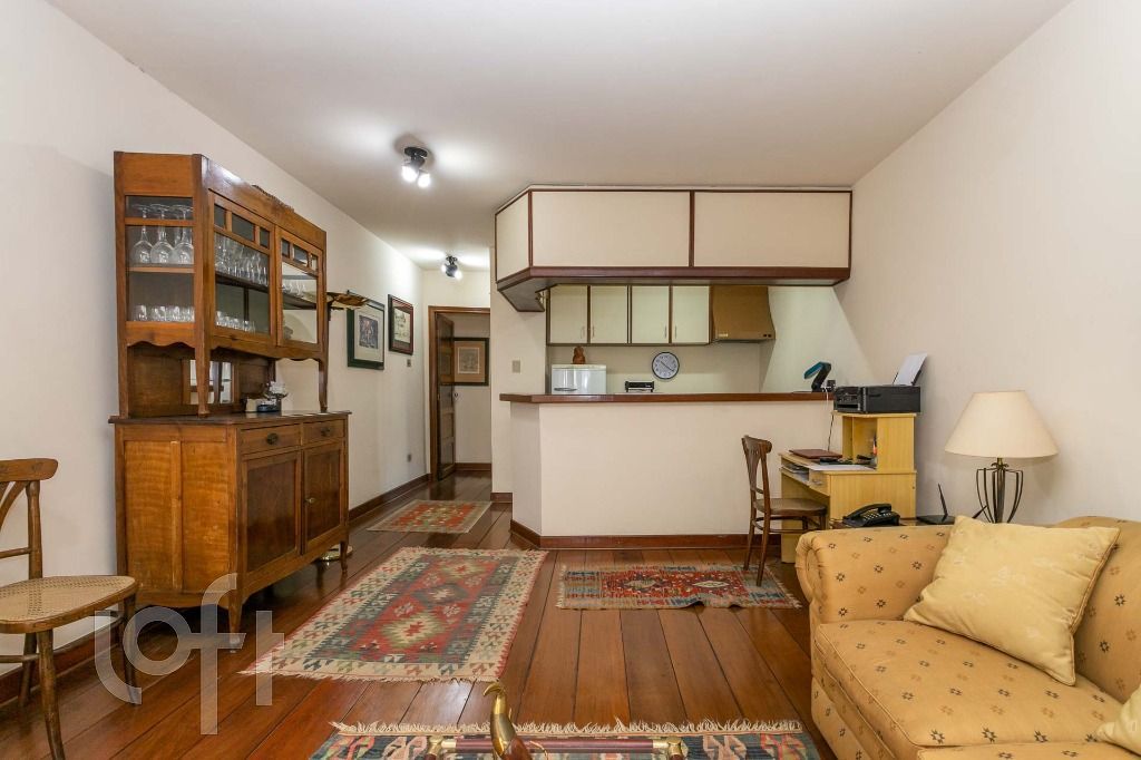 Casa à venda com 1 quarto, 190m² - Foto 2
