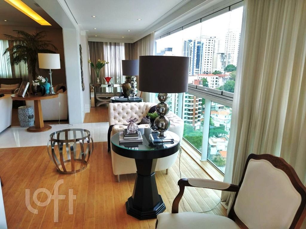 Apartamento à venda com 4 quartos, 234m² - Foto 6