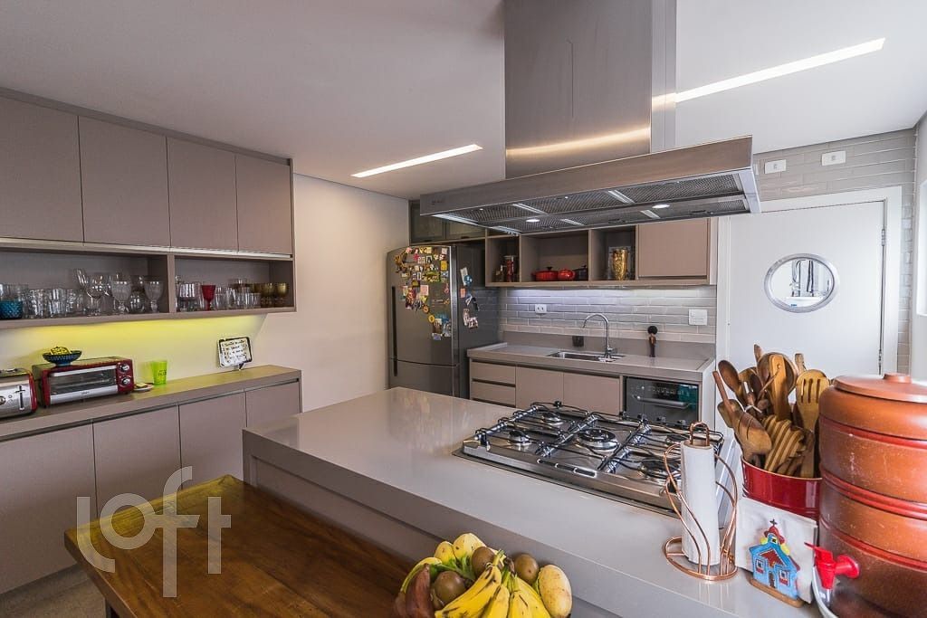 Apartamento, 4 quartos, 215 m² - Foto 1