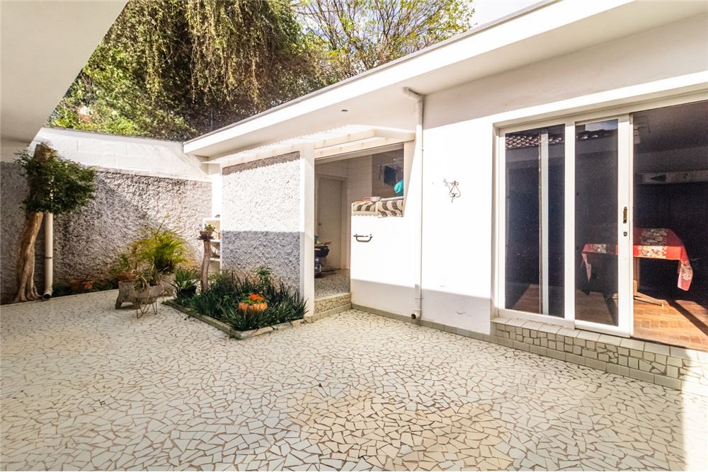 Casa à venda com 4 quartos, 307m² - Foto 12