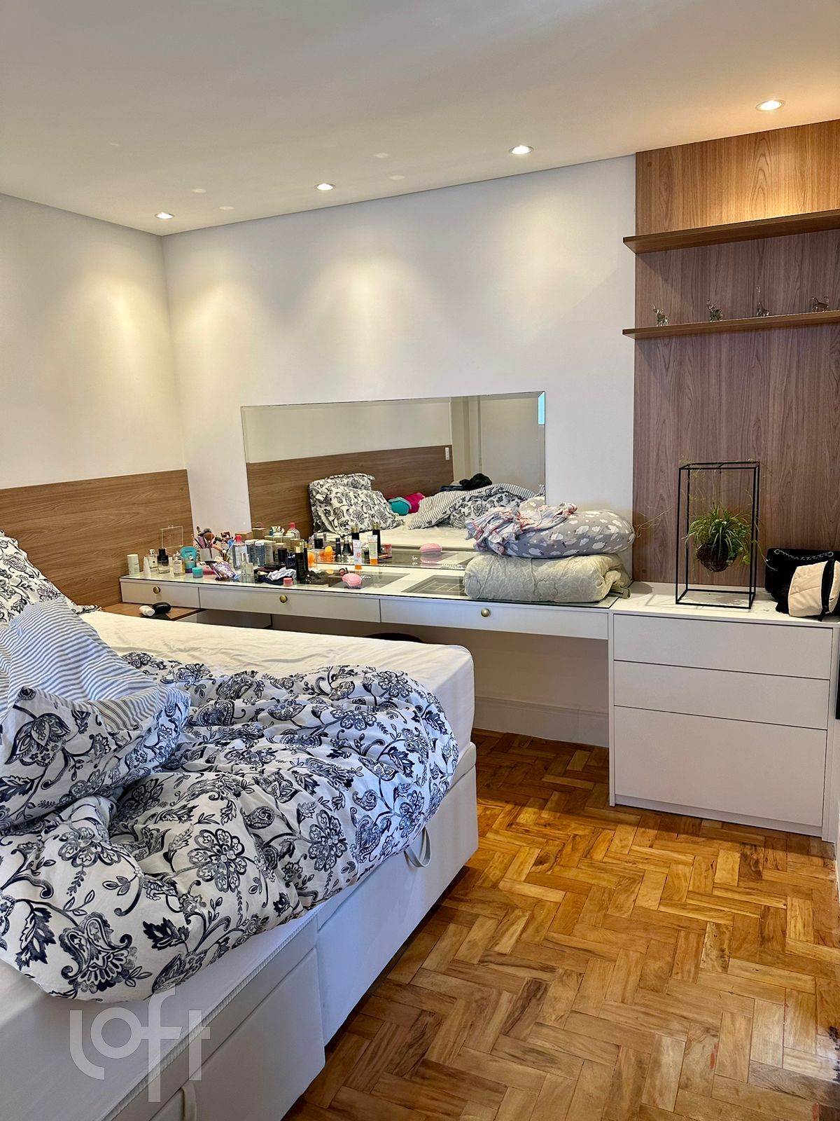 Apartamento à venda com 3 quartos, 157m² - Foto 4