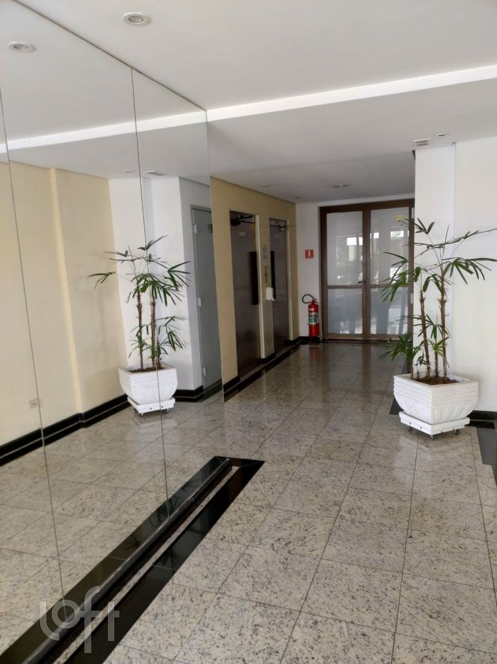 Apartamento à venda com 3 quartos, 110m² - Foto 4