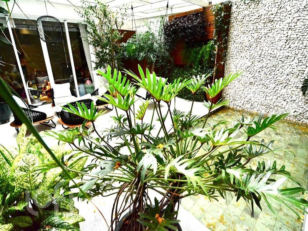 Casa de Condomínio à venda com 4 quartos, 559m² - Foto 17