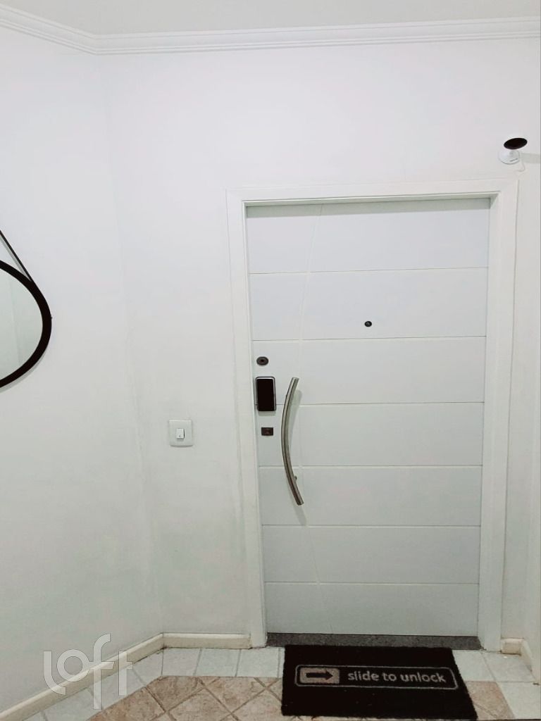 Apartamento à venda com 3 quartos, 70m² - Foto 4