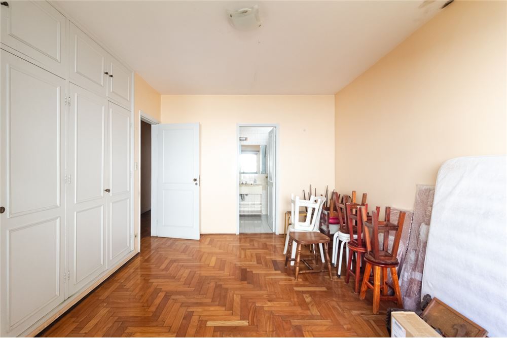 Casa à venda com 4 quartos, 307m² - Foto 27