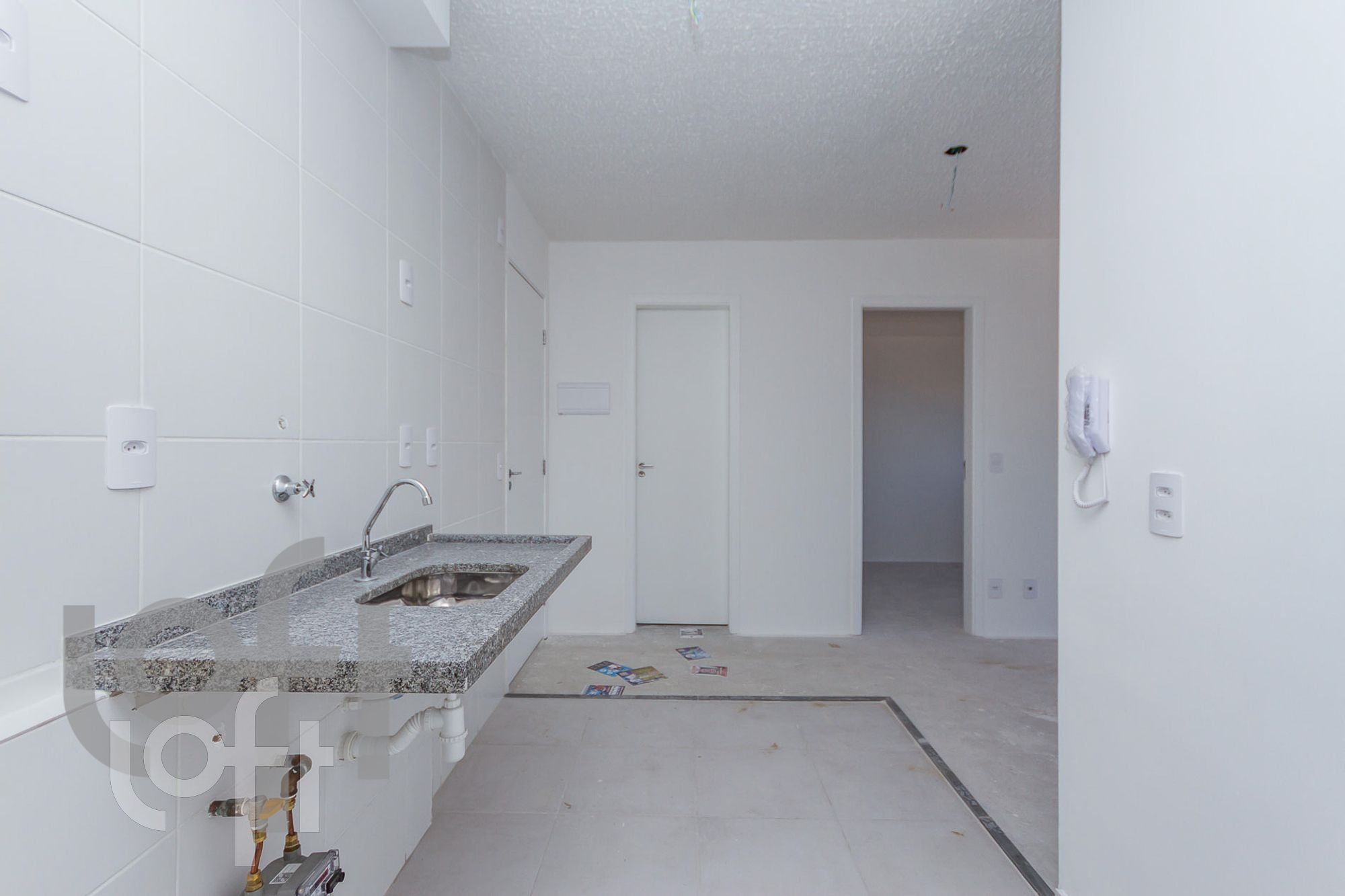 Apartamento à venda com 2 quartos, 40m² - Foto 23