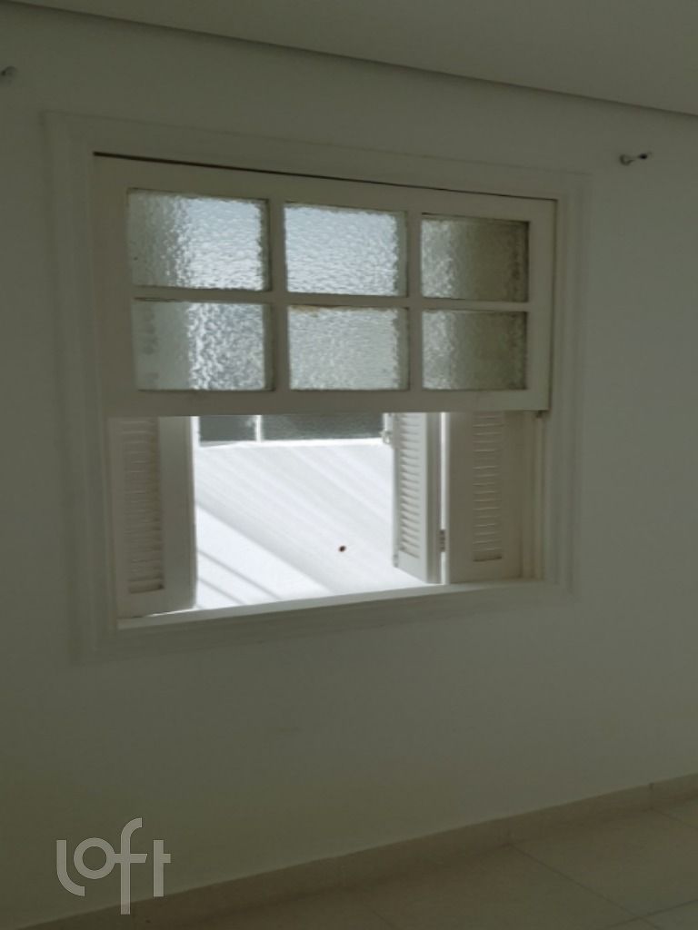 Casa à venda com 2 quartos, 60m² - Foto 13
