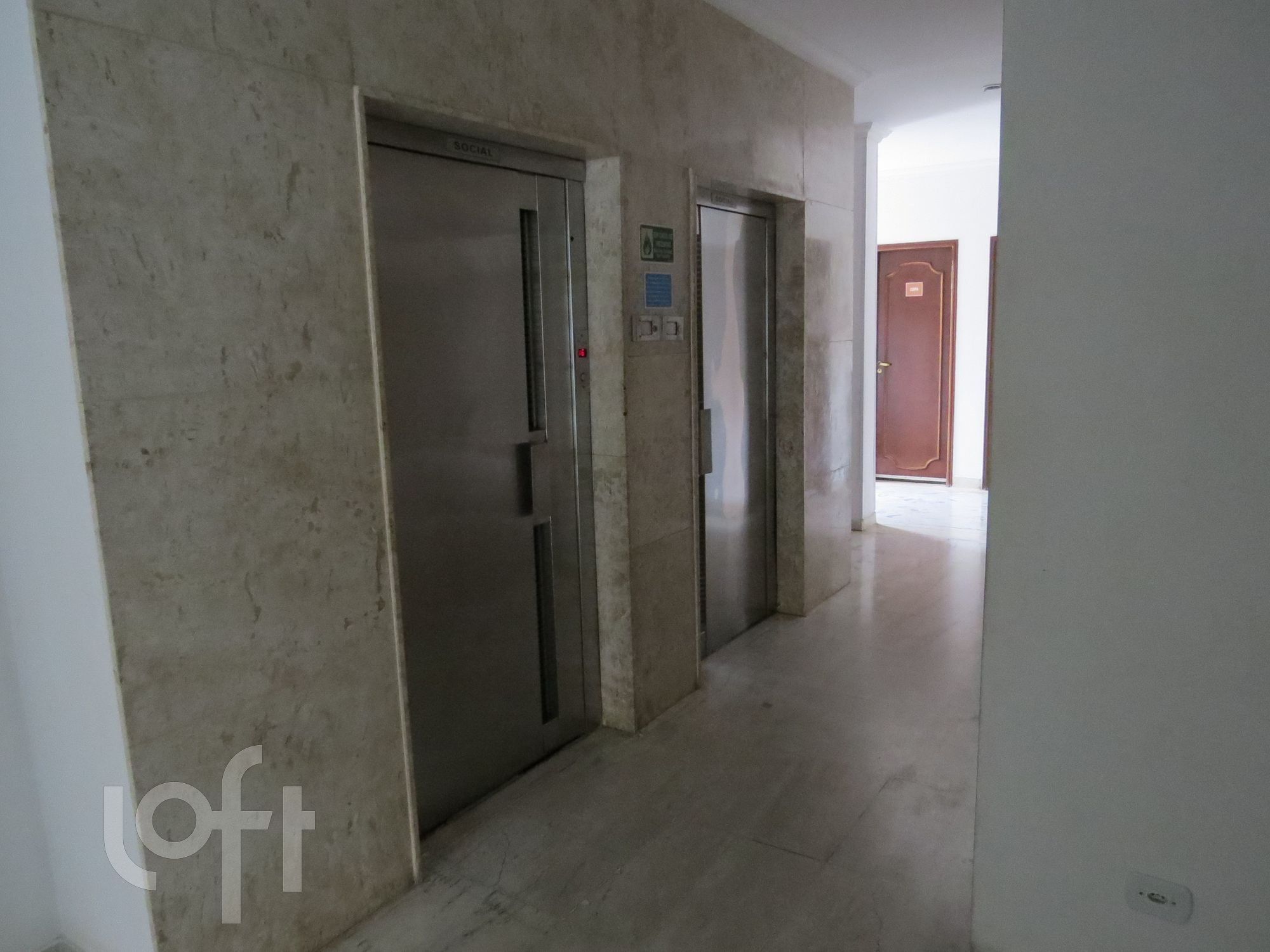 Apartamento à venda com 1 quarto, 36m² - Foto 21