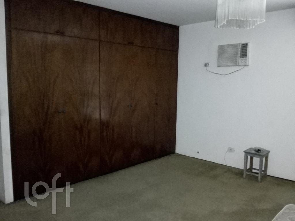 Casa à venda com 4 quartos, 330m² - Foto 12