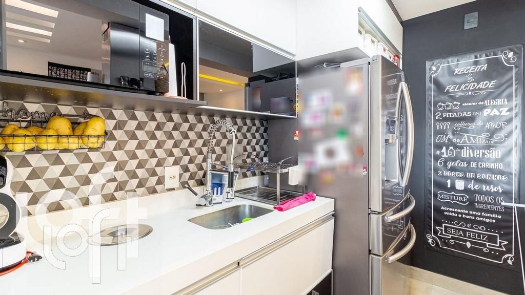 Apartamento à venda com 2 quartos, 76m² - Foto 17