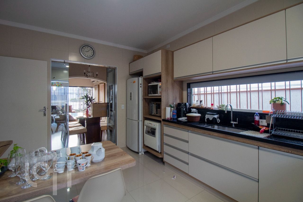 Casa, 3 quartos, 209 m² - Foto 36