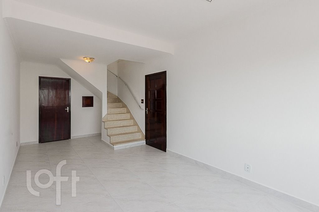 Casa à venda com 3 quartos, 231m² - Foto 4