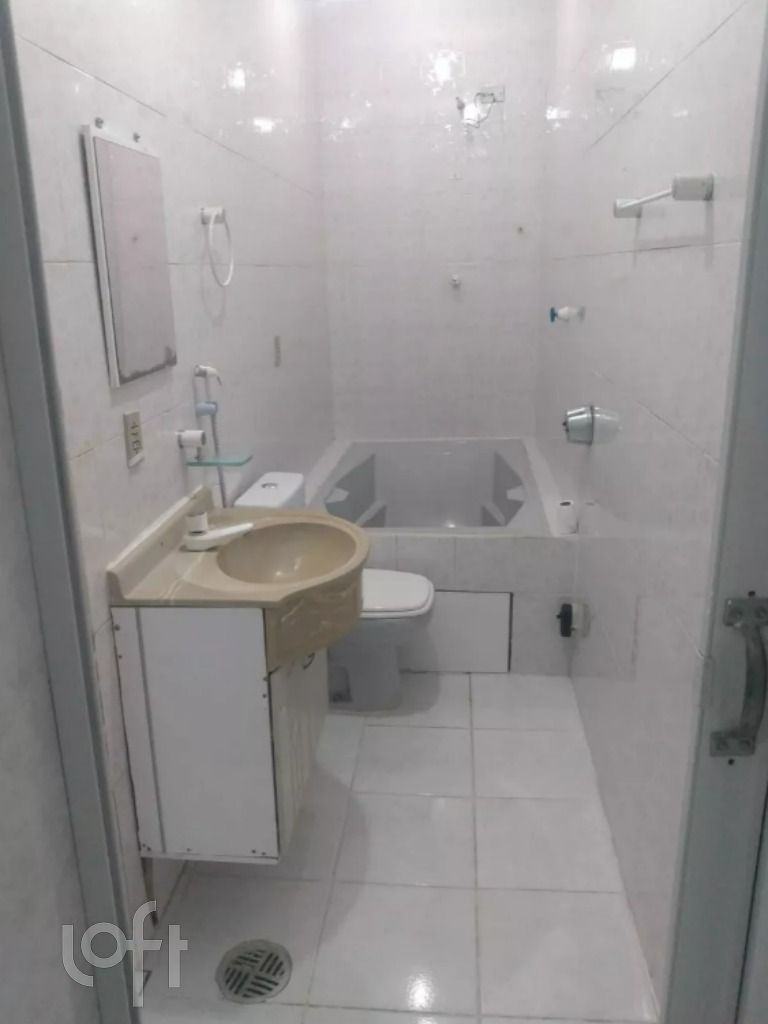 Casa à venda com 4 quartos, 220m² - Foto 11