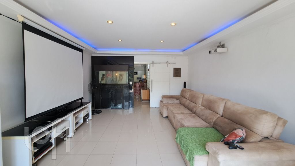 Casa à venda com 3 quartos, 390m² - Foto 4