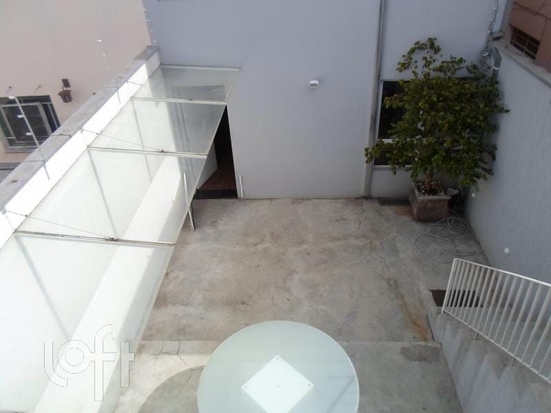 Casa à venda com 2 quartos, 240m² - Foto 5