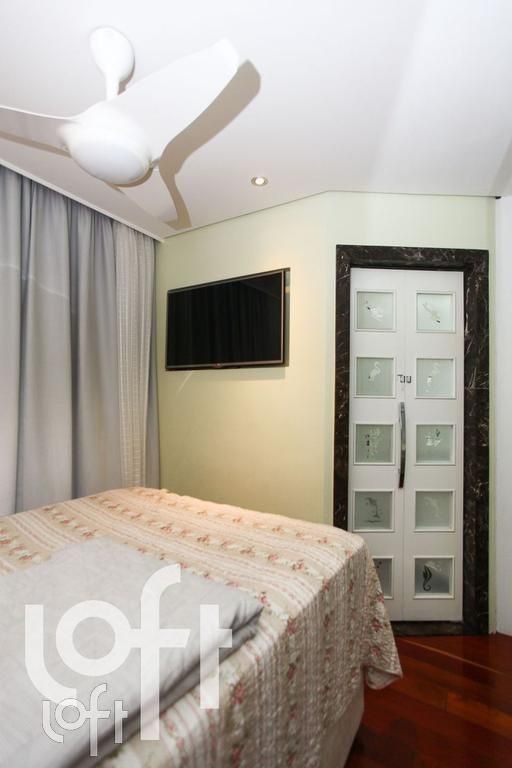 Apartamento à venda com 2 quartos, 63m² - Foto 10