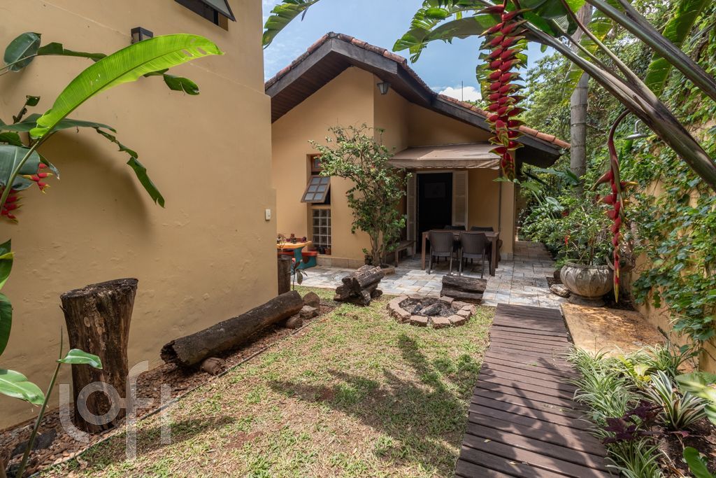 Casa, 3 quartos, 209 m² - Foto 4