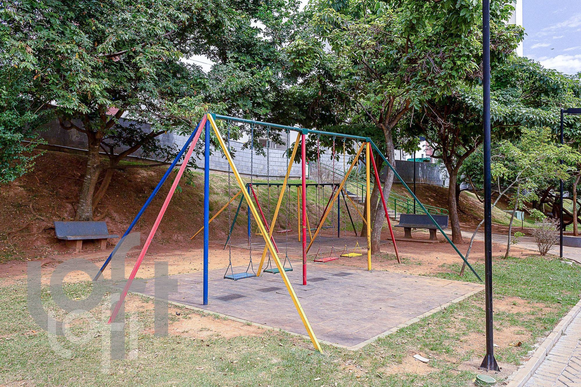 Apartamento à venda com 2 quartos, 50m² - Foto 29