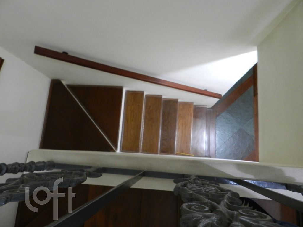 Casa à venda com 3 quartos, 246m² - Foto 18