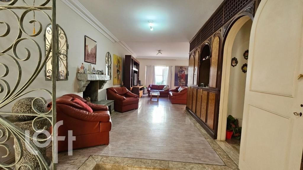 Casa, 3 quartos, 266 m² - Foto 1