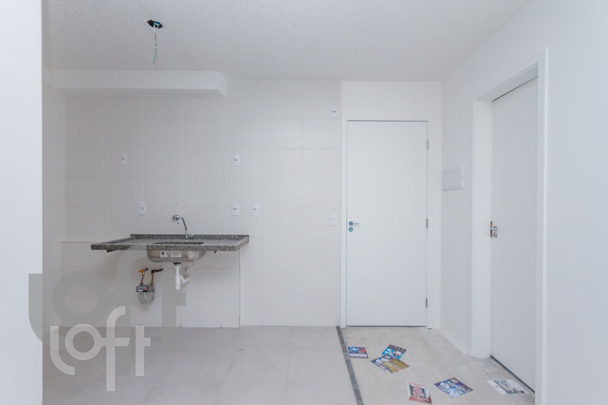 Apartamento à venda com 2 quartos, 40m² - Foto 21