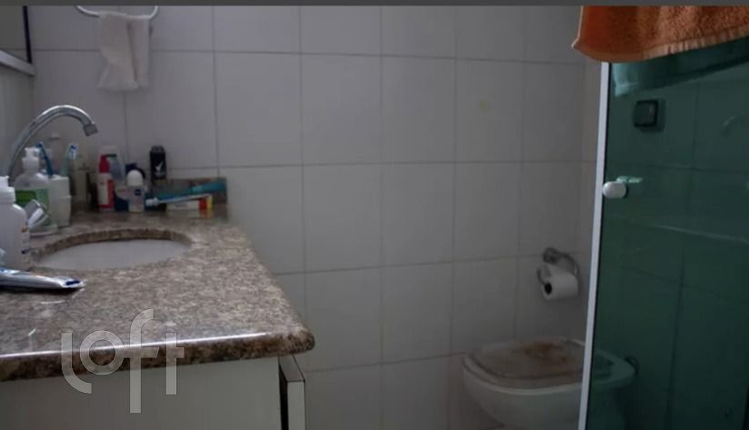 Apartamento à venda com 2 quartos, 75m² - Foto 14