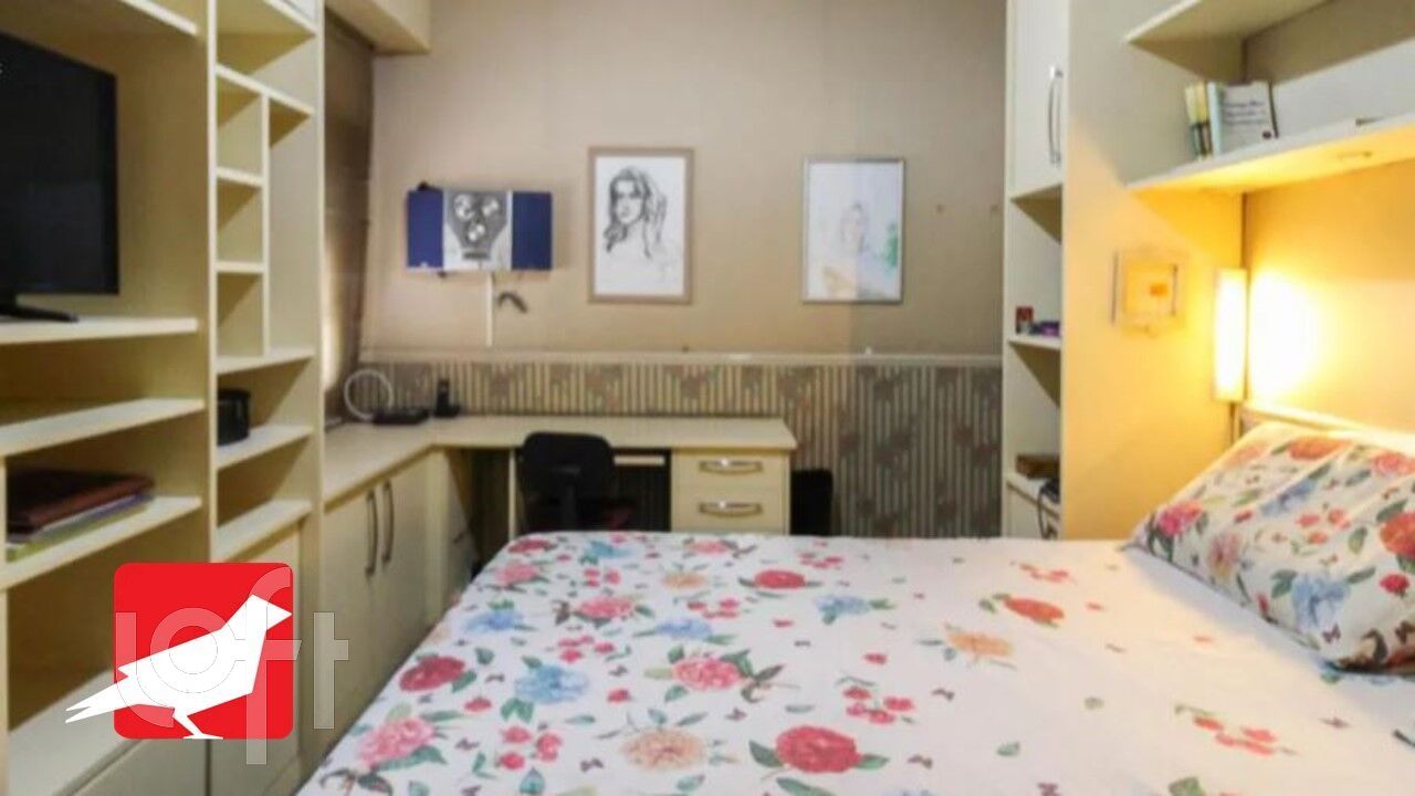 Casa à venda com 4 quartos, 240m² - Foto 22