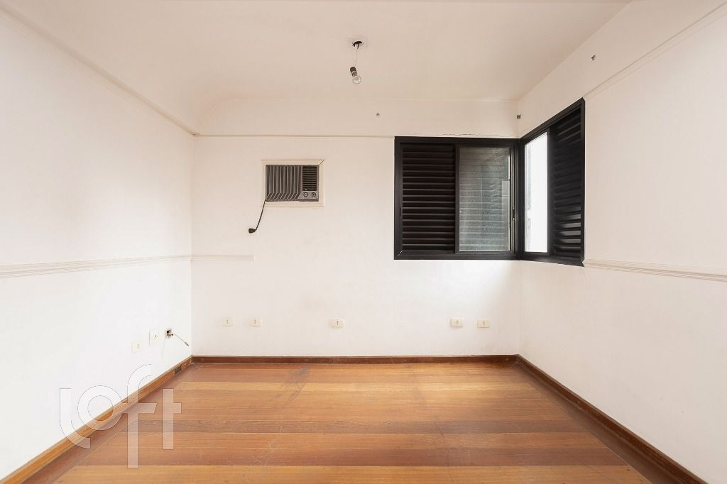 Apartamento à venda com 3 quartos, 184m² - Foto 12