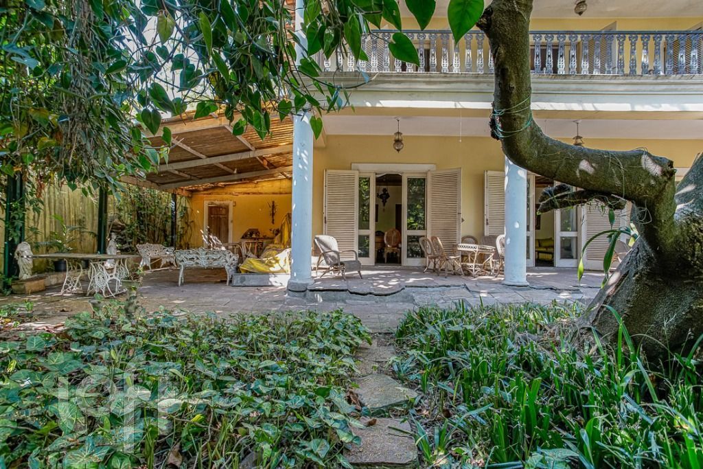 Casa à venda com 4 quartos, 559m² - Foto 2