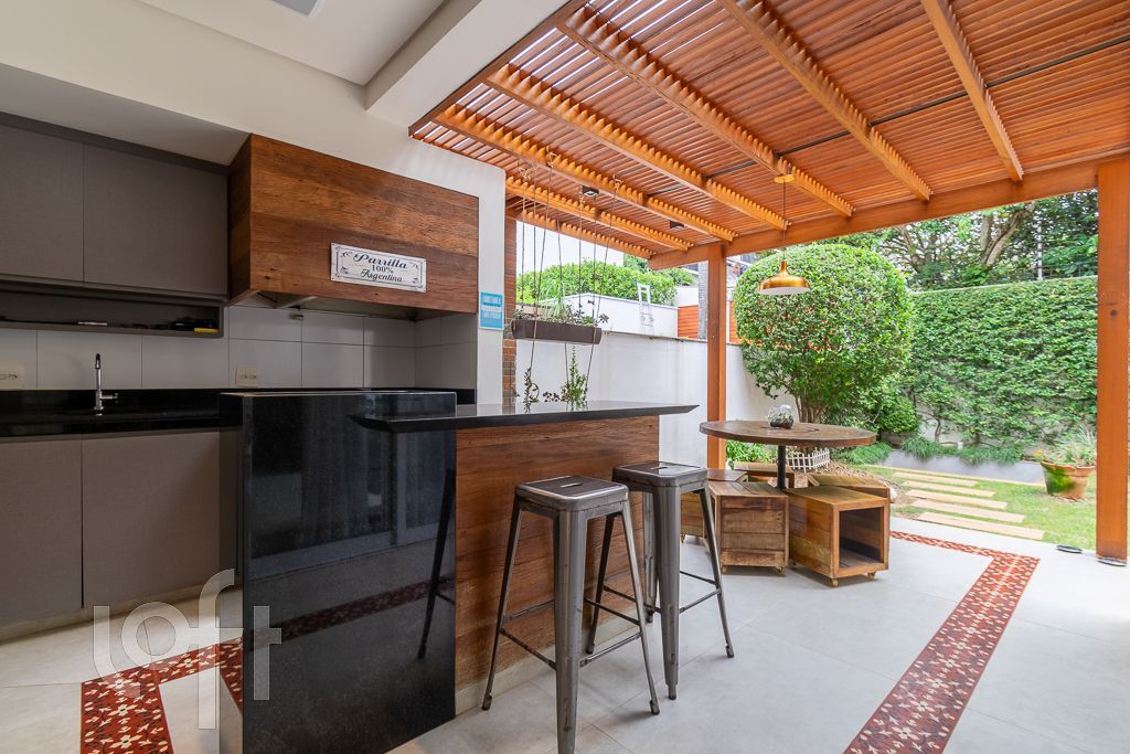 Casa à venda com 4 quartos, 332m² - Foto 8