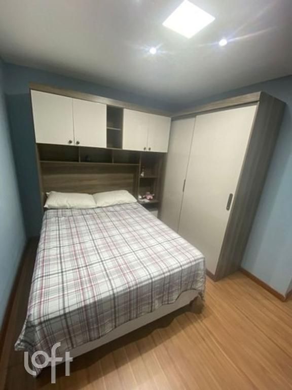 Apartamento à venda com 2 quartos, 48m² - Foto 2