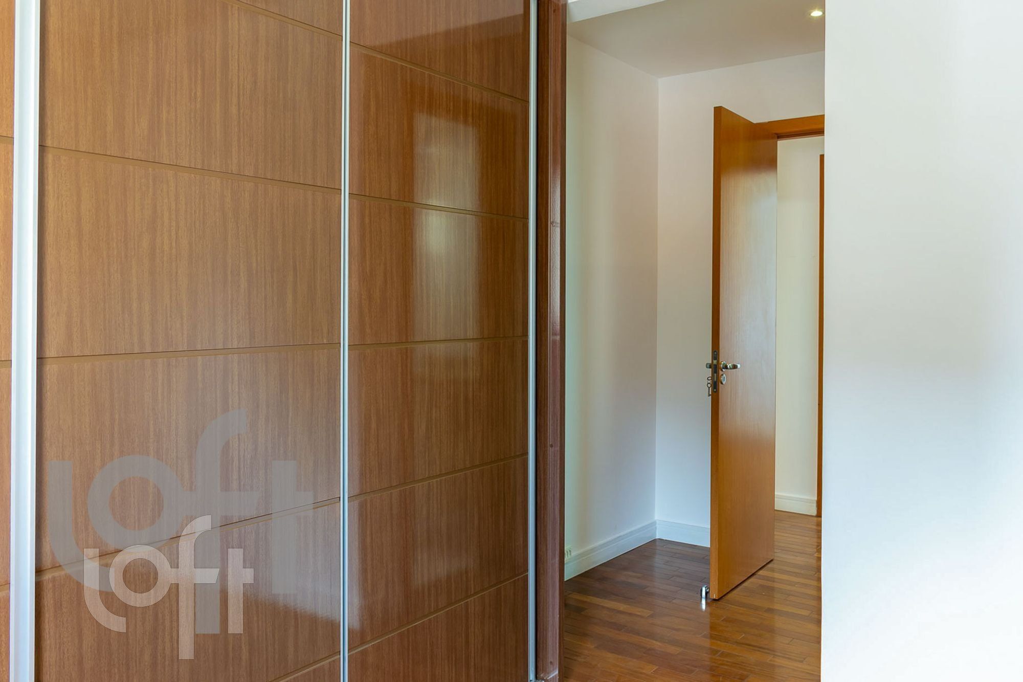 Apartamento à venda com 4 quartos, 90m² - Foto 30